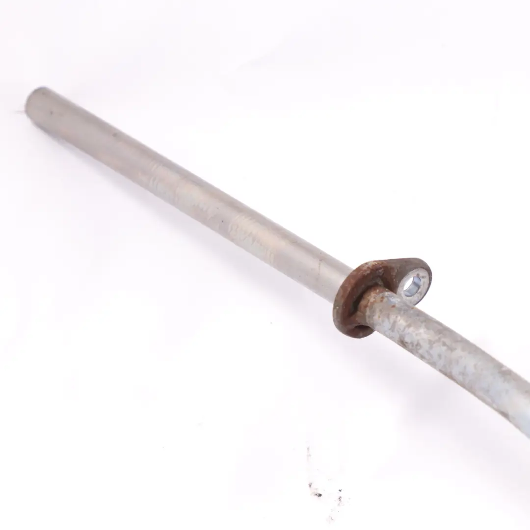 M274 Przewód Bagnet Miarka Oleju do Mercedes W213 X253 o numerze A2740108510 Mercedes W213 X253 M274 Przewód Bagnet Miarka Oleju - SKU A2740108510-1 - Numer Części A2740108510