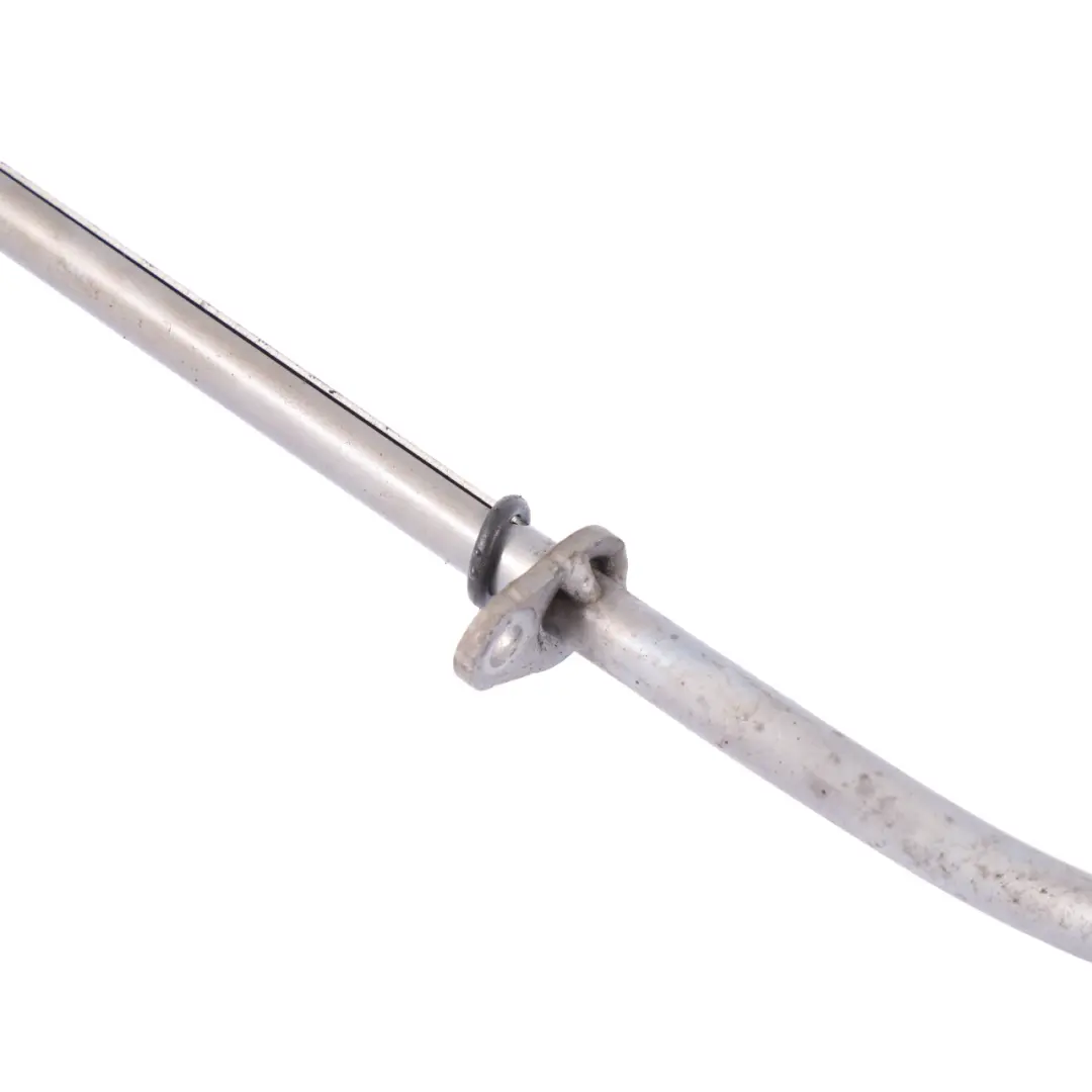 Przewód Bagnet Miarka Oleju do Mercedes W213 o numerze A2740108510 Mercedes W213 Przewód Bagnet Miarka Oleju - SKU A2740108510 - Numer Części A2740108510