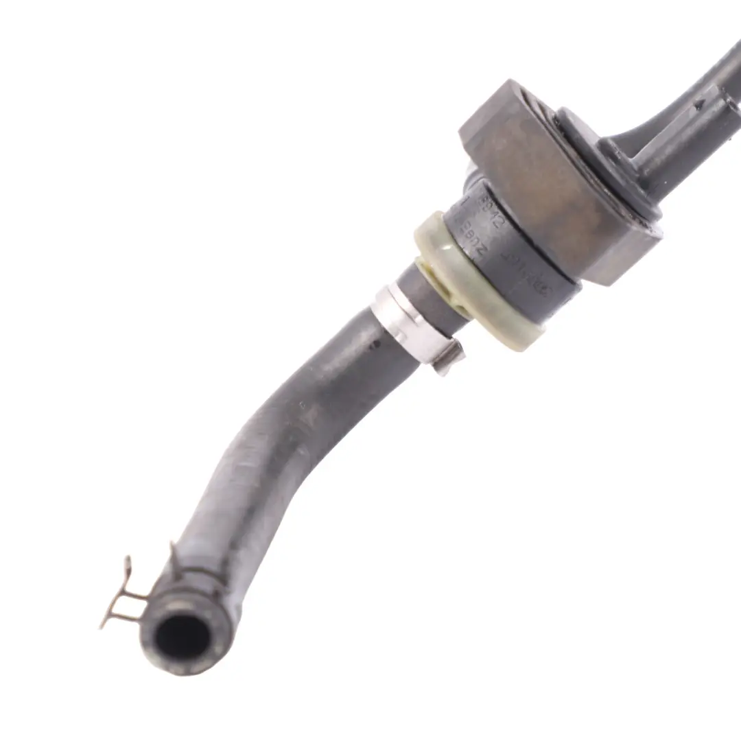 Entlüftung Entlüftungsrohr Entlüfter Linie Schlauch für Mercedes W213 mit Teilenummer A2740182201 Mercedes W213 Entlüftung Entlüftungsrohr Entlüfter Linie Schlauch - SKU A2740182201 - Teilenummer A2740182201