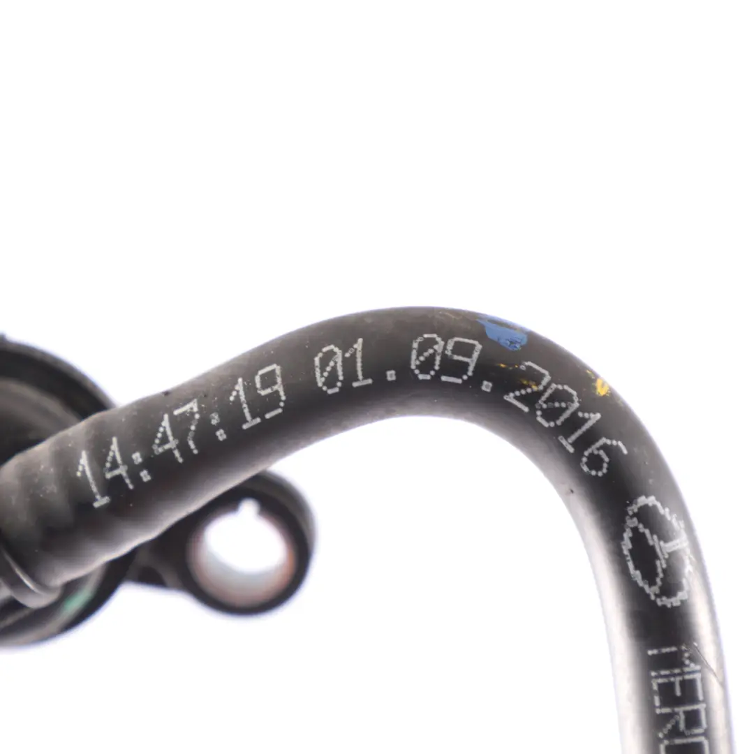 Mercedes W204 W205 W212 Ligne de tuyau de vilebrequin - SKU A2740189500 - Numéro de pièce A2740189500