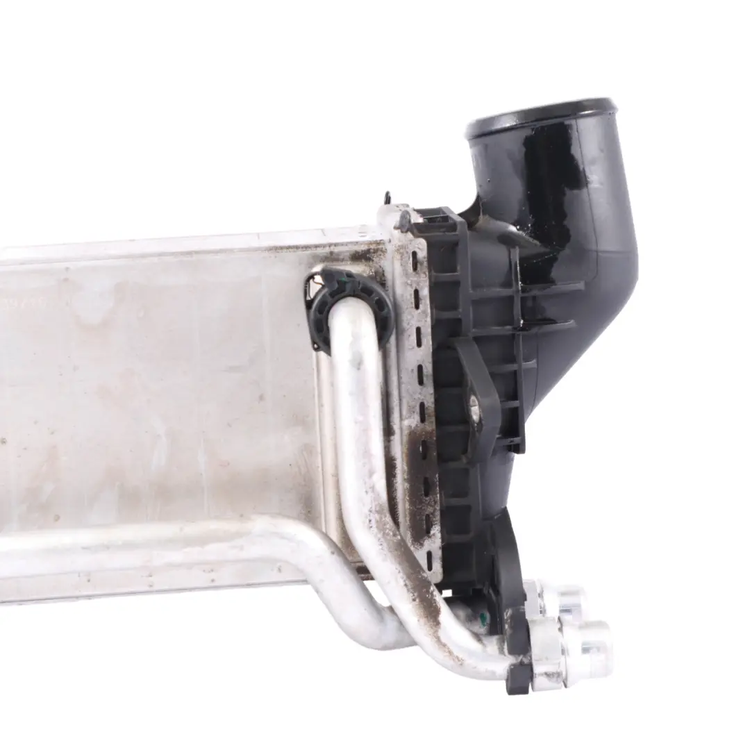 Enfriador de Carga de Aire Radiador para Mercedes W204 Intercooler con número de pieza A2740900414 Mercedes W204 Intercooler Enfriador de Carga de Aire Radiador - SKU A2740900414 - Número de pieza A2740900414