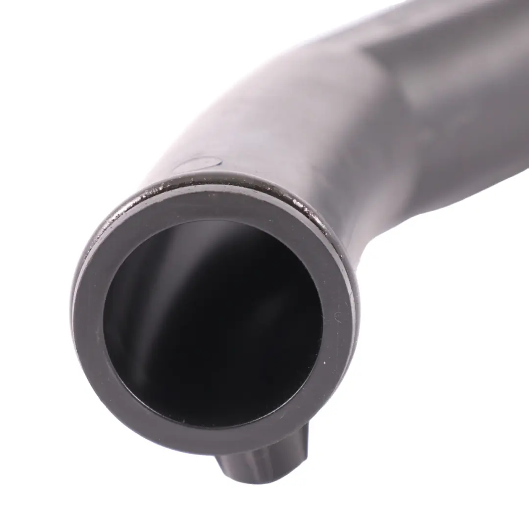 Tubo di aspirazione dell'aria per Mercedes W204 Intercooler Charger con numero di parte A2740980207 Mercedes W204 Intercooler Charger Tubo di aspirazione dell'aria - SKU A2740980207 - Numero di parte A2740980207