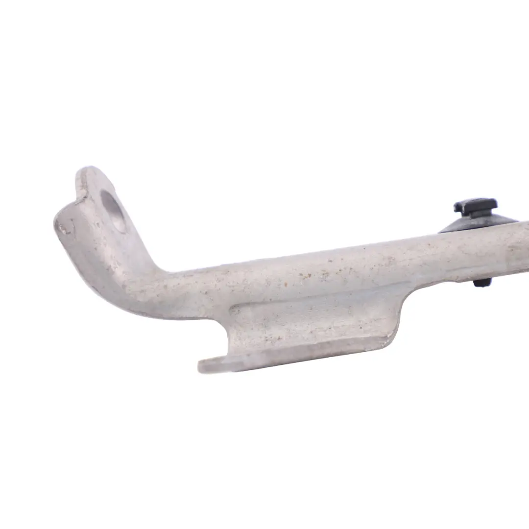 Ladeluftkühler Halterung Federbeinhalterung für Mercedes W213 mit Teilenummer A2740980539 Mercedes W213 Ladeluftkühler Halterung Federbeinhalterung - SKU A2740980539 - Teilenummer A2740980539