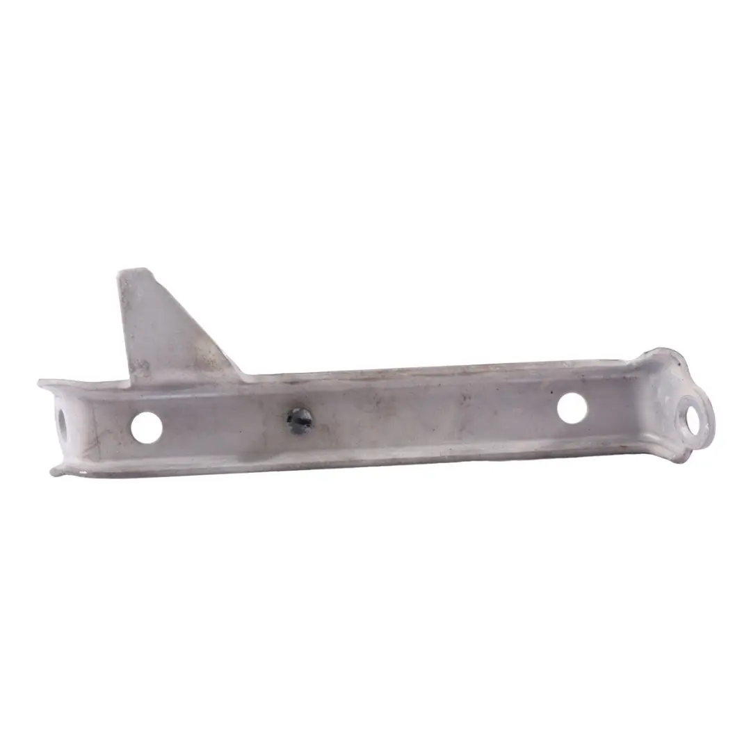 Mercedes W213 Soporte del enfriador aire de carga Montaje del puntal - SKU A2740980539 - Número de pieza A2740980539