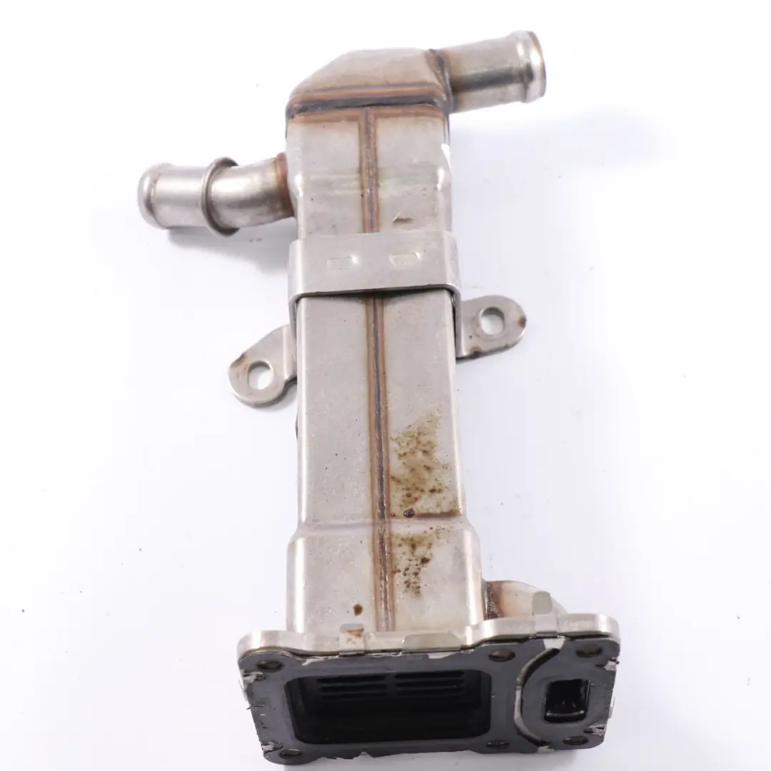 Refroidisseur EGR Mercedes W205 W213 X253 Essence M274 Échappement pour à propos du numéro de pièce A2741420279 Refroidisseur EGR Mercedes W205 W213 X253 Essence M274 Échappement - SKU A2741420279 - Numéro de pièce A2741420279