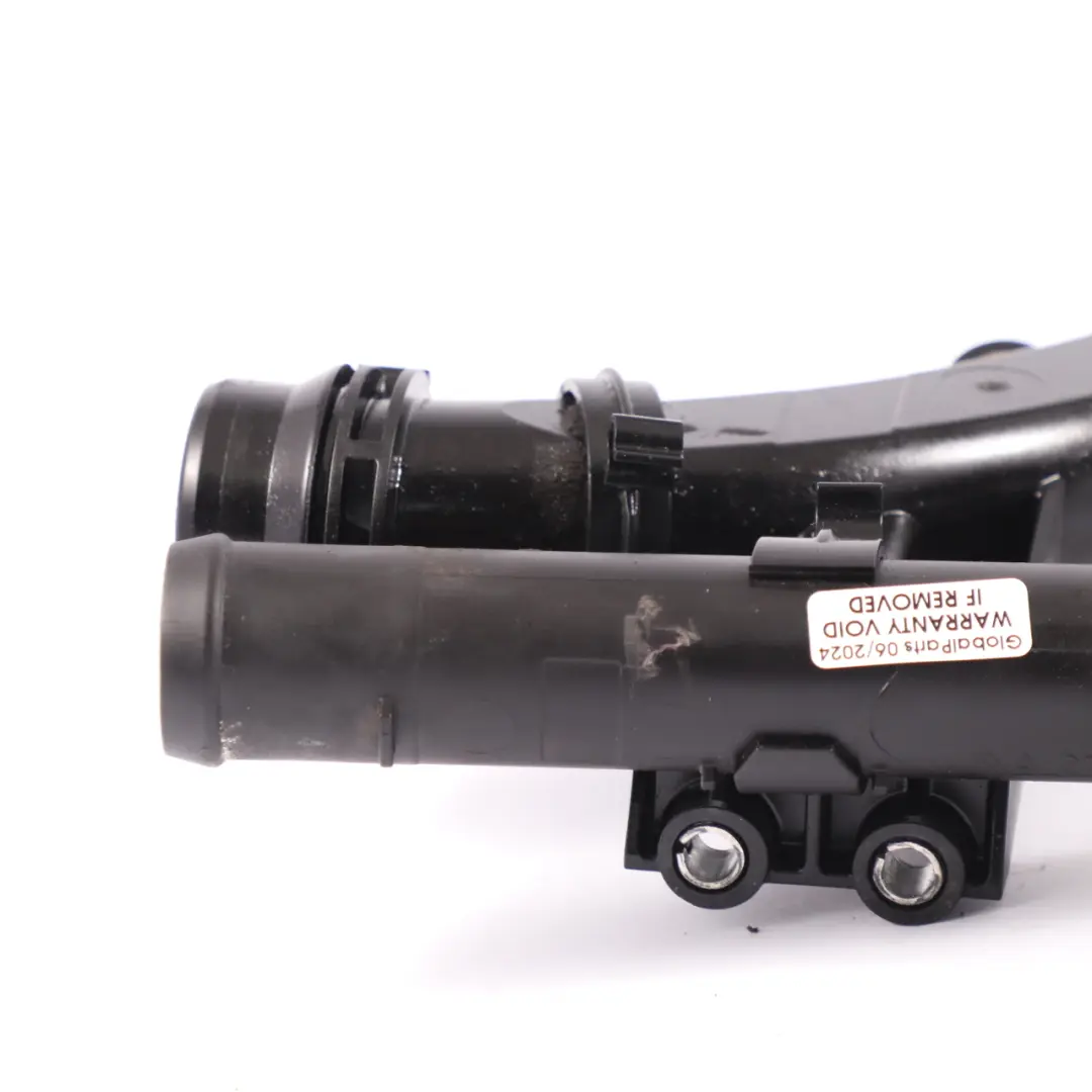 Thermostat Ligne d'essence Boîtier de refroidissement pour Mercedes W205 à propos du numéro de pièce A2742000215 Mercedes W205 Thermostat Ligne d'essence Boîtier de refroidissement - SKU A2742000215 - Numéro de pièce A2742000215