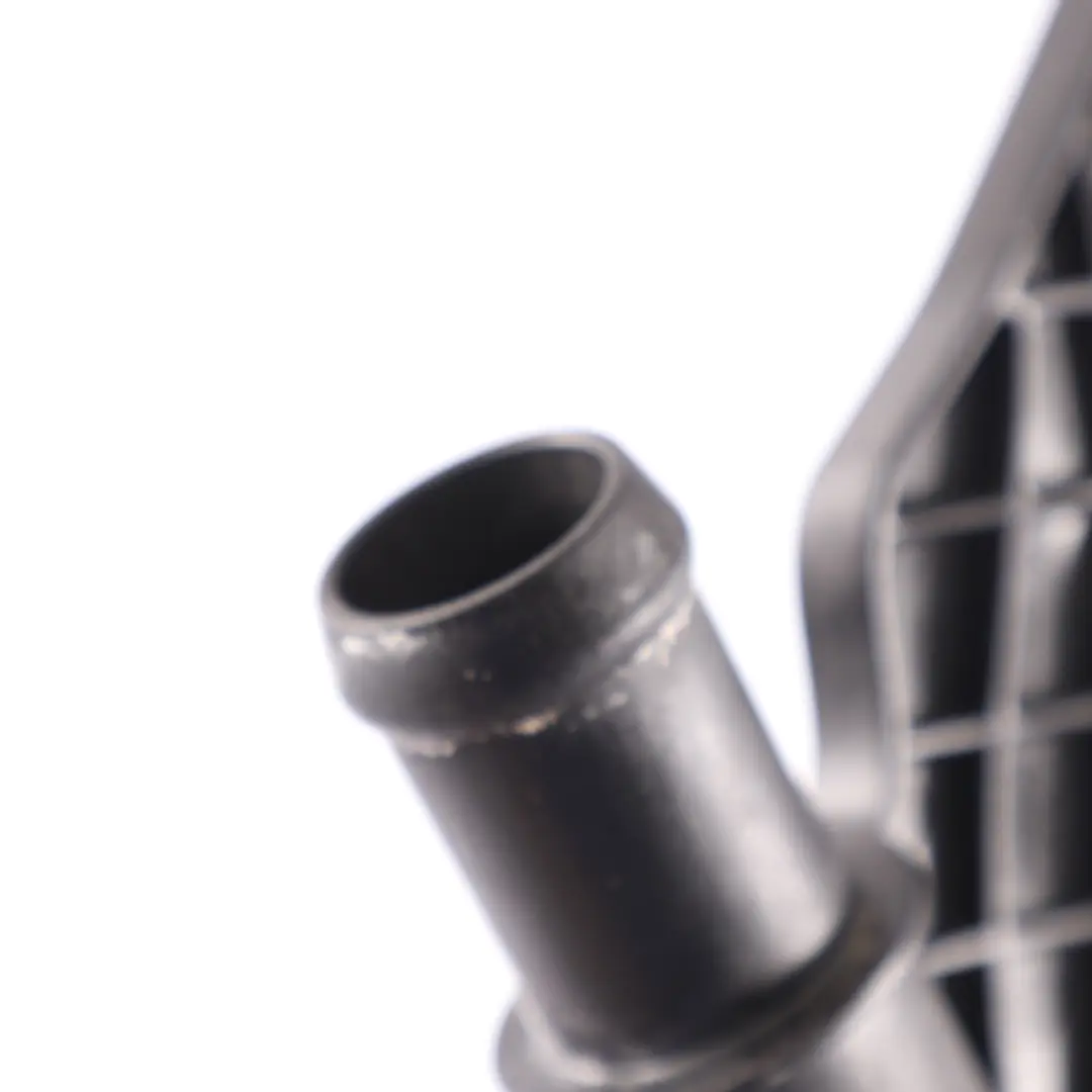 Tuyau d'eau refroidissement moteur refroidissement Mercedes W205 - SKU A2742003782-2 - Numéro de pièce A2742003782
