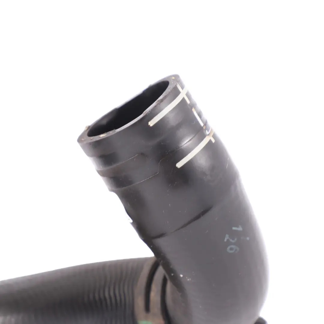 Mercedes W205 Tuyau d'eau Tuyau de refroidissement du moteur - SKU A2742003782 - Numéro de pièce A2742003782