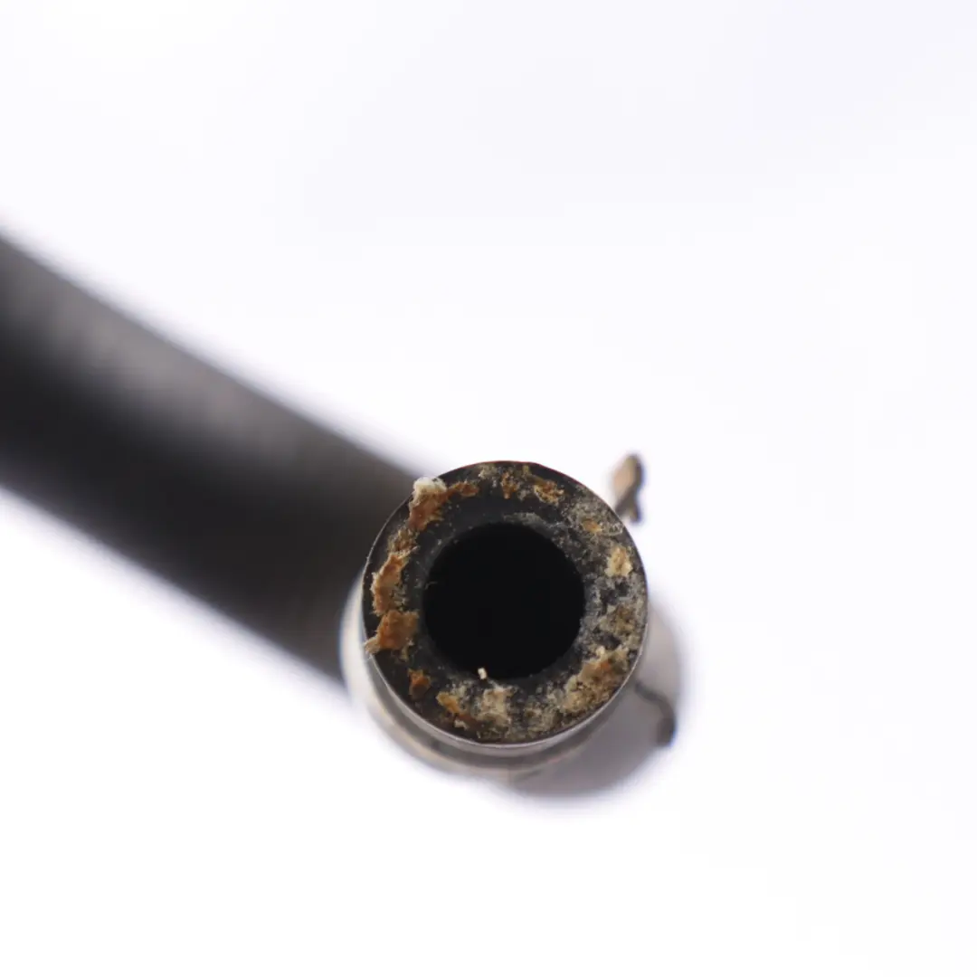 Ligne d'eau Mercedes W204 X253 Petrol M274 pour à propos du numéro de pièce A2742032702 Ligne d'eau Mercedes W204 X253 Petrol M274 - SKU A2742032702 - Numéro de pièce A2742032702