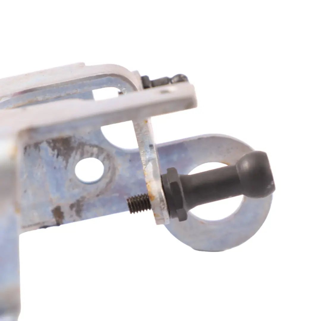 Mercedes W213 Support moteur Support de fixation - SKU A2742233400 - Numéro de pièce A2742233400