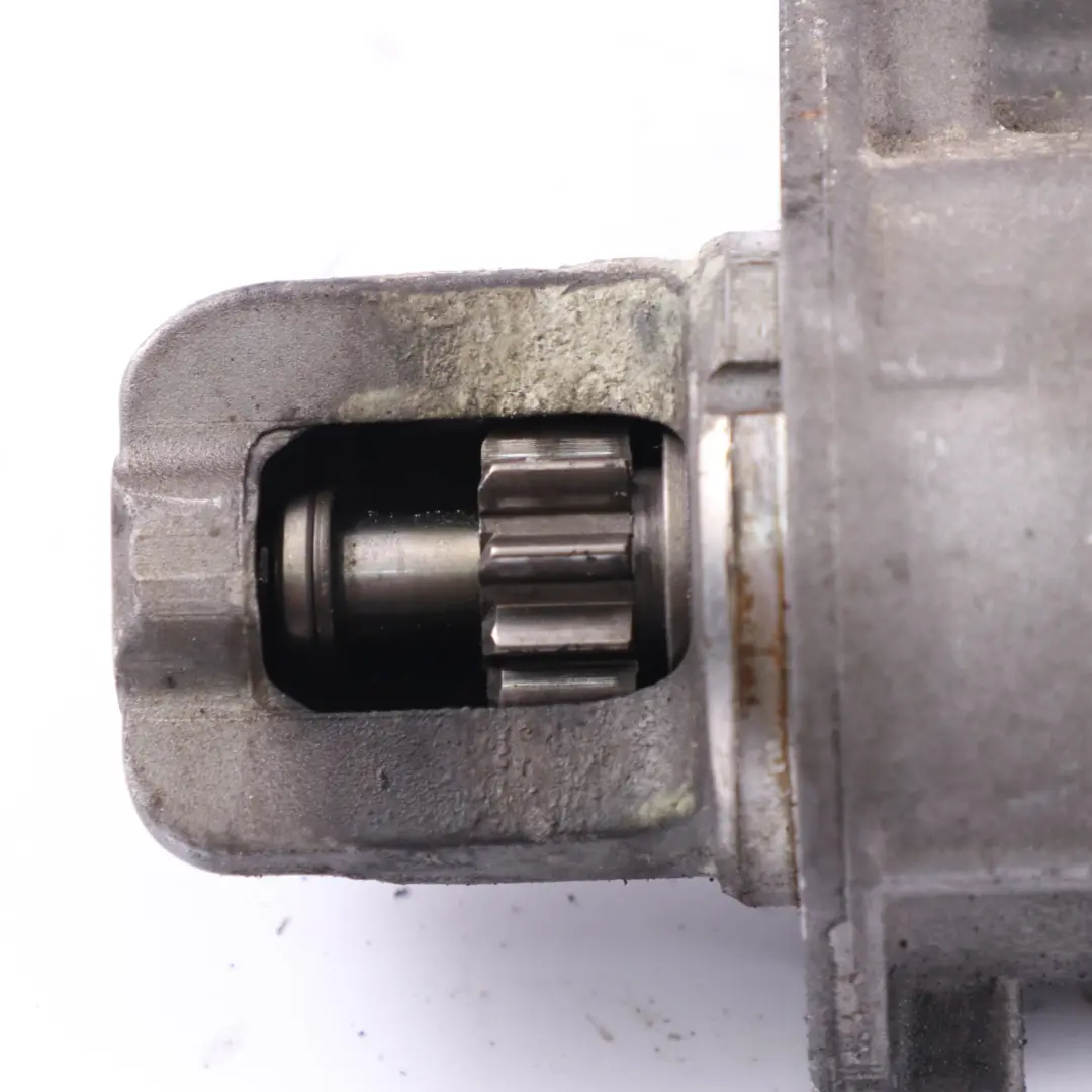 Starter Motor to Mercedes W213 Engine with Part number A2789060700 Mercedes W213 Engine Starter Motor - SKU rhd-A2789060700 - Part number A2789060700