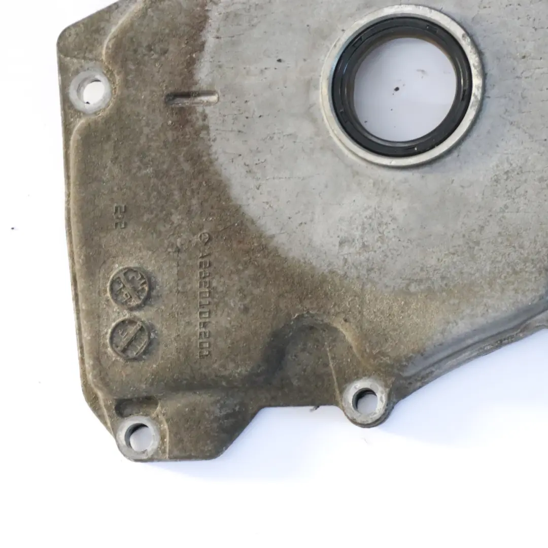 Mercedes W177 A 180 Essence OM282 Couvercle de la chaîne de distribution moteur - SKU A2820106201 - Numéro de pièce A2820106201