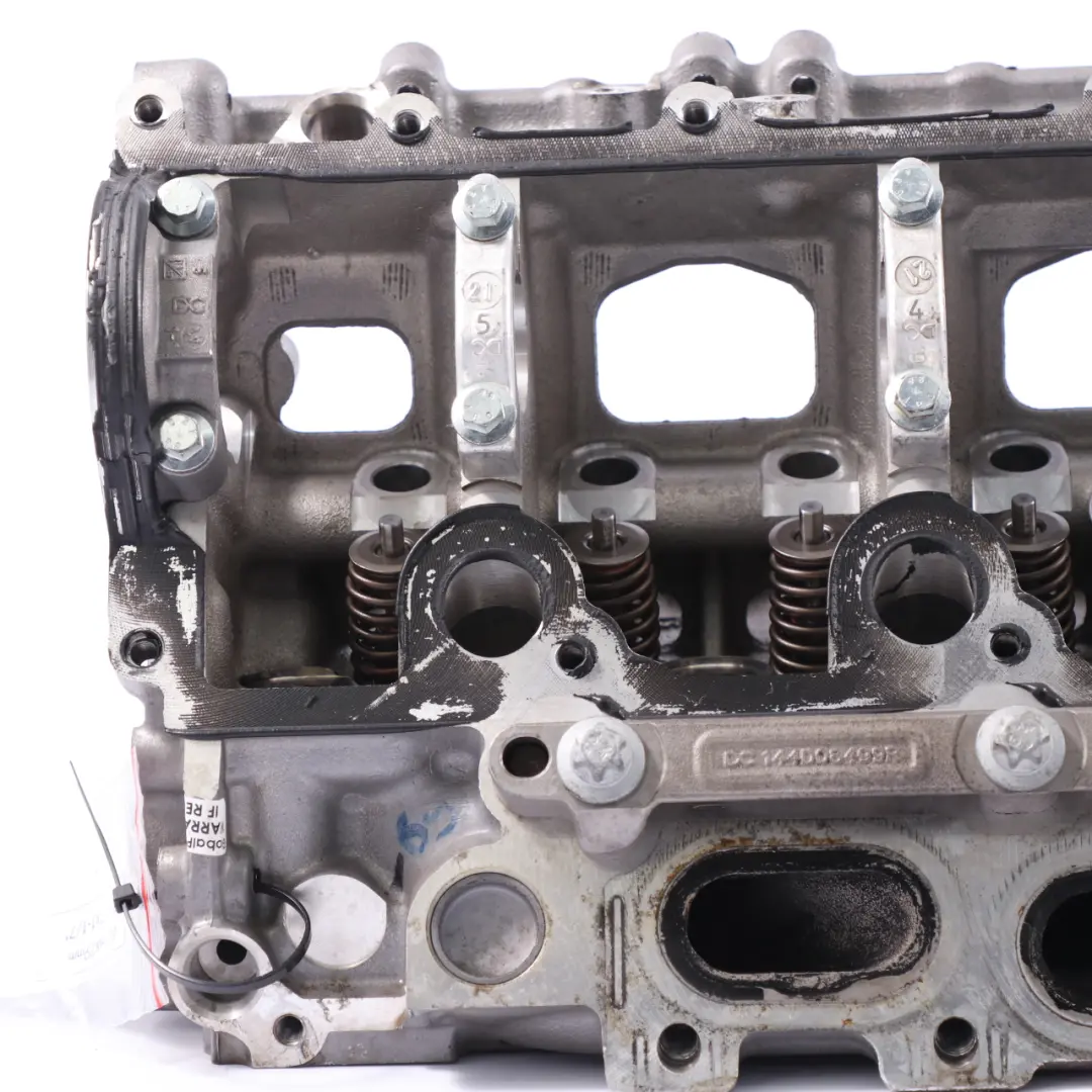 Benziner OM282.914 Motor Oben Zylinderkopf für Mercedes W177 mit Teilenummer A2820163600 Mercedes W177 Benziner OM282.914 Motor Oben Zylinderkopf - SKU A2820163600 - Teilenummer A2820163600