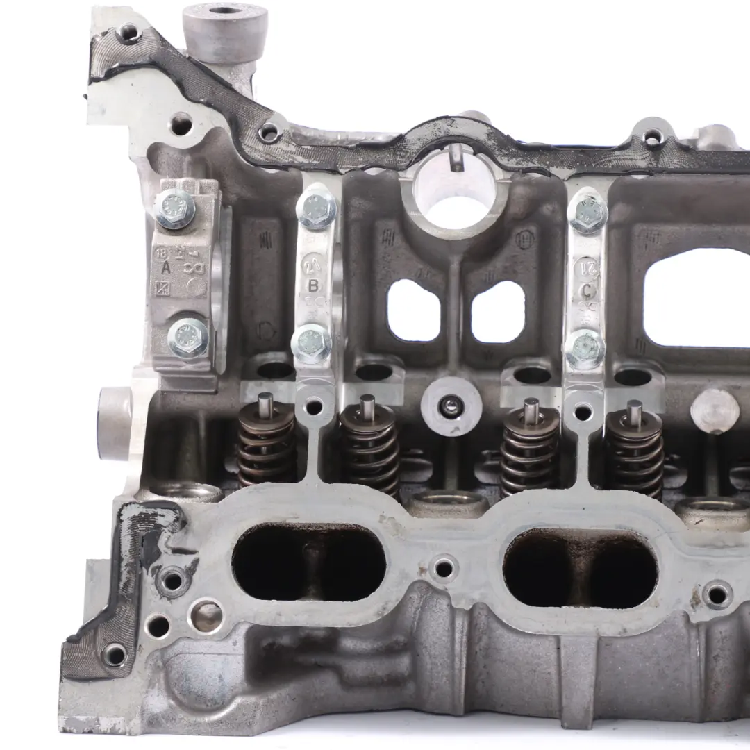 Benziner OM282.914 Motor Oben Zylinderkopf für Mercedes W177 mit Teilenummer A2820163600 Mercedes W177 Benziner OM282.914 Motor Oben Zylinderkopf - SKU A2820163600 - Teilenummer A2820163600