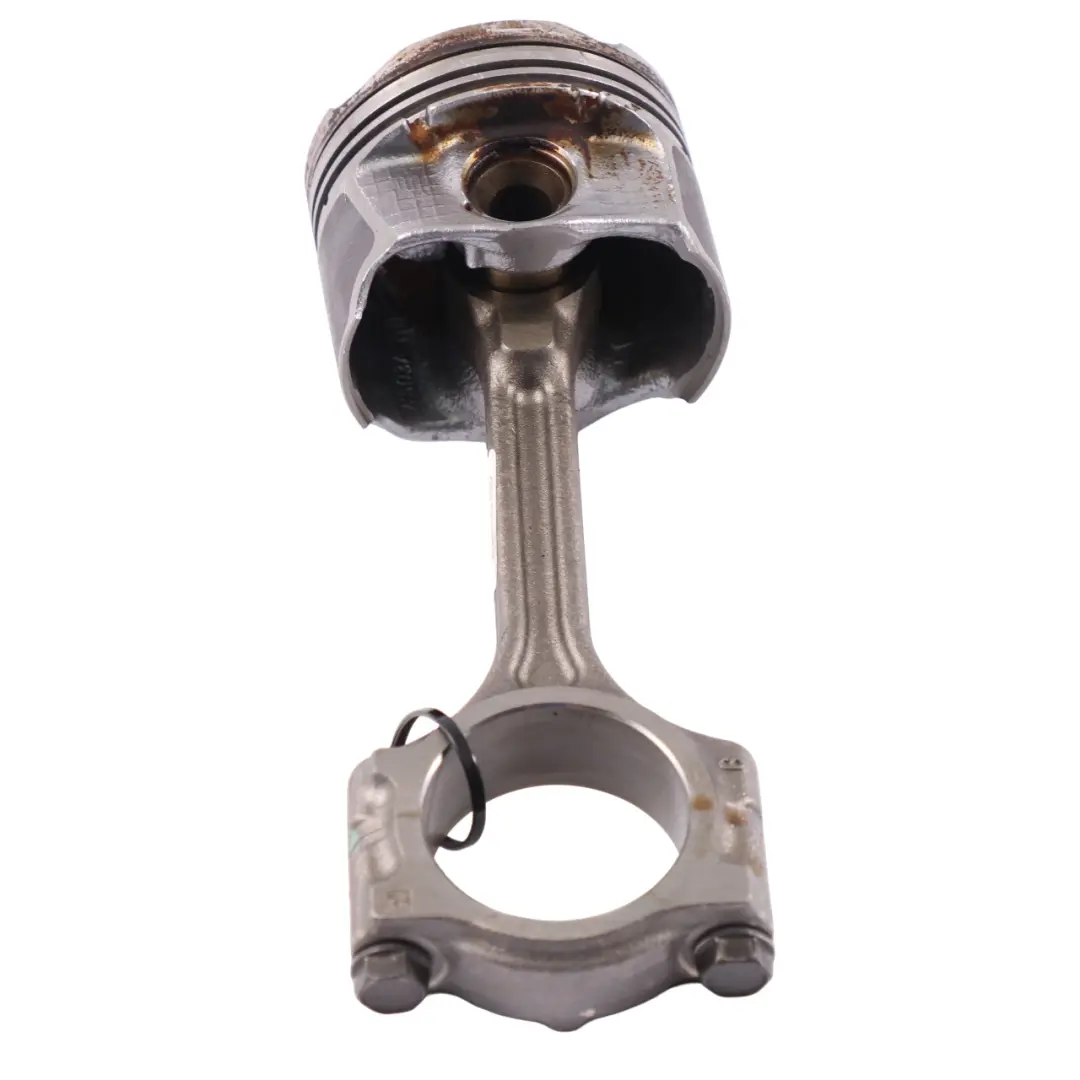 Benziner OM282.914 Kolben Pleuelstange A2820303300 für Mercedes W177 mit Teilenummer A2820301500 Mercedes W177 Benziner OM282.914 Kolben Pleuelstange A2820303300 - SKU A2820301500 - Teilenummer A2820301500