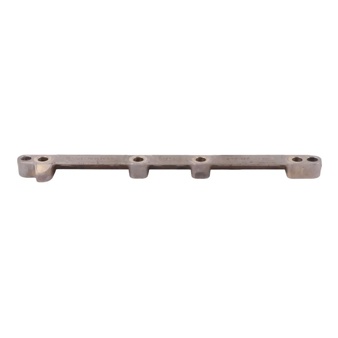Mercedes W177 C118 Support de fixation d'injecteur essence - SKU A2821410042 - Numéro de pièce A2821410042