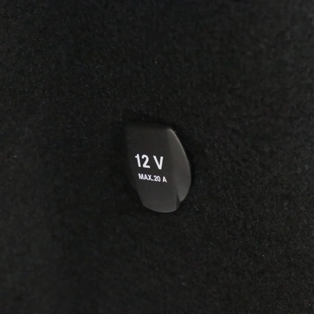 Panneau latéral de garniture de coffre gauche Noir pour Mercedes GLE C292 à propos du numéro de pièce A2926905200 Mercedes GLE C292 Panneau latéral de garniture de coffre gauche Noir - SKU A2926905200 - Numéro de pièce A2926905200