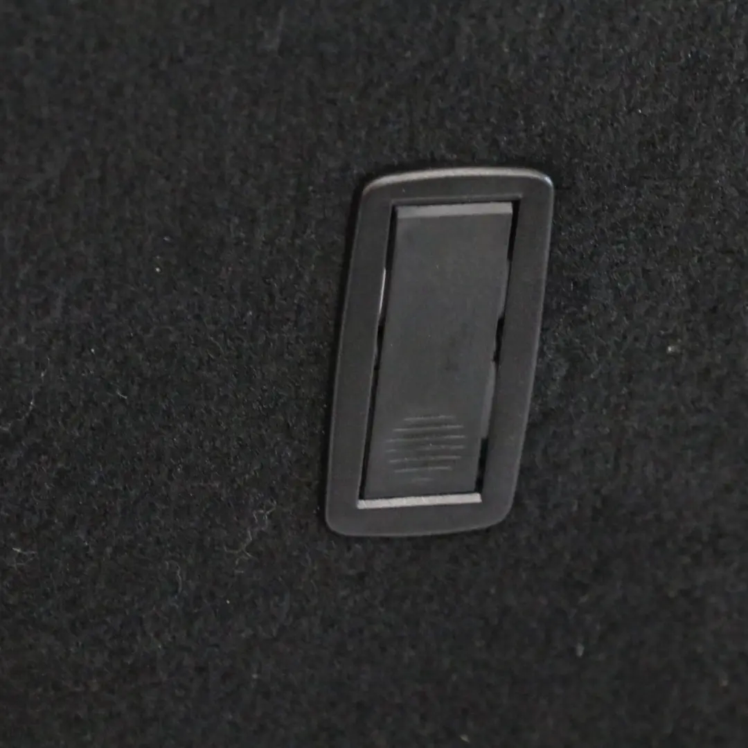 Embellecedor del panel lateral del maletero izquierdo Negro para Mercedes GLE C292 con número de pieza A2926905200 Mercedes GLE C292 Embellecedor del panel lateral del maletero izquierdo Negro - SKU A2926905200 - Número de pieza A2926905200