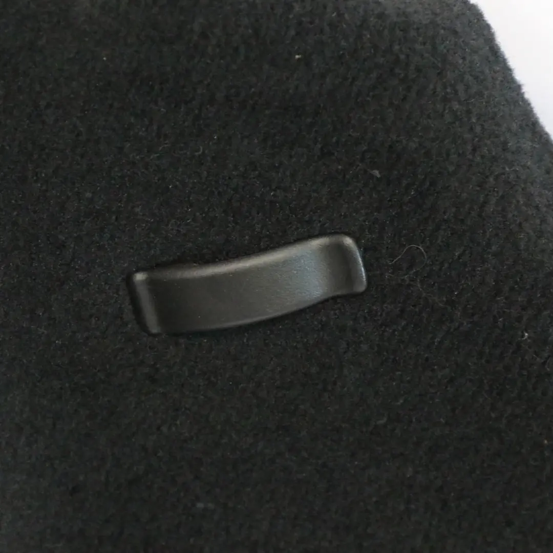 Panneau latéral de garniture de coffre gauche Noir pour Mercedes GLE C292 à propos du numéro de pièce A2926905200 Mercedes GLE C292 Panneau latéral de garniture de coffre gauche Noir - SKU A2926905200 - Numéro de pièce A2926905200