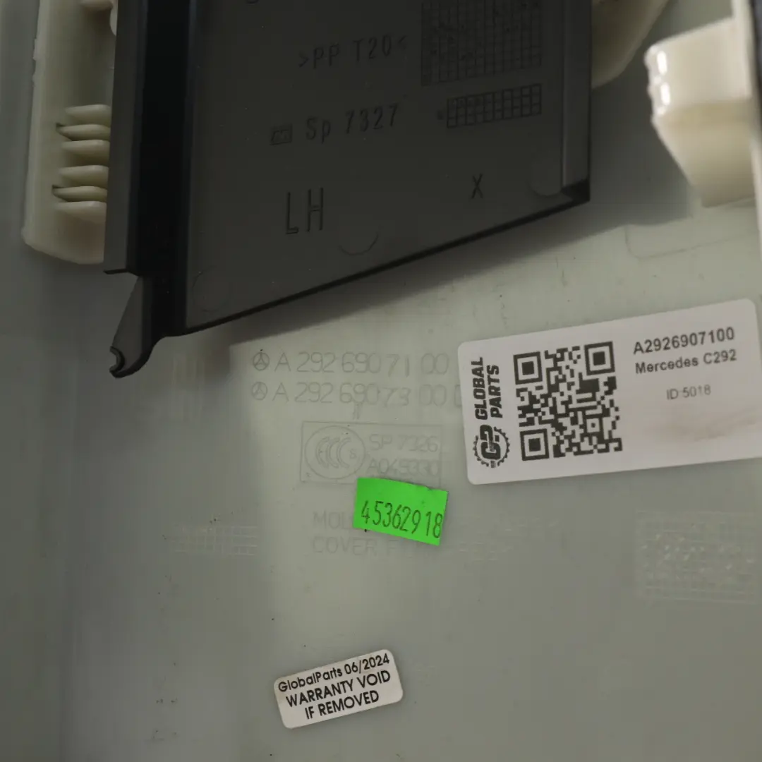 Pilar Izquierdo Embellecedor Negro para Mercedes GLE C292 Coupe B con número de pieza A2926907100 Mercedes GLE C292 Coupe B Pilar Izquierdo Embellecedor Negro - SKU A2926907100 - Número de pieza A2926907100