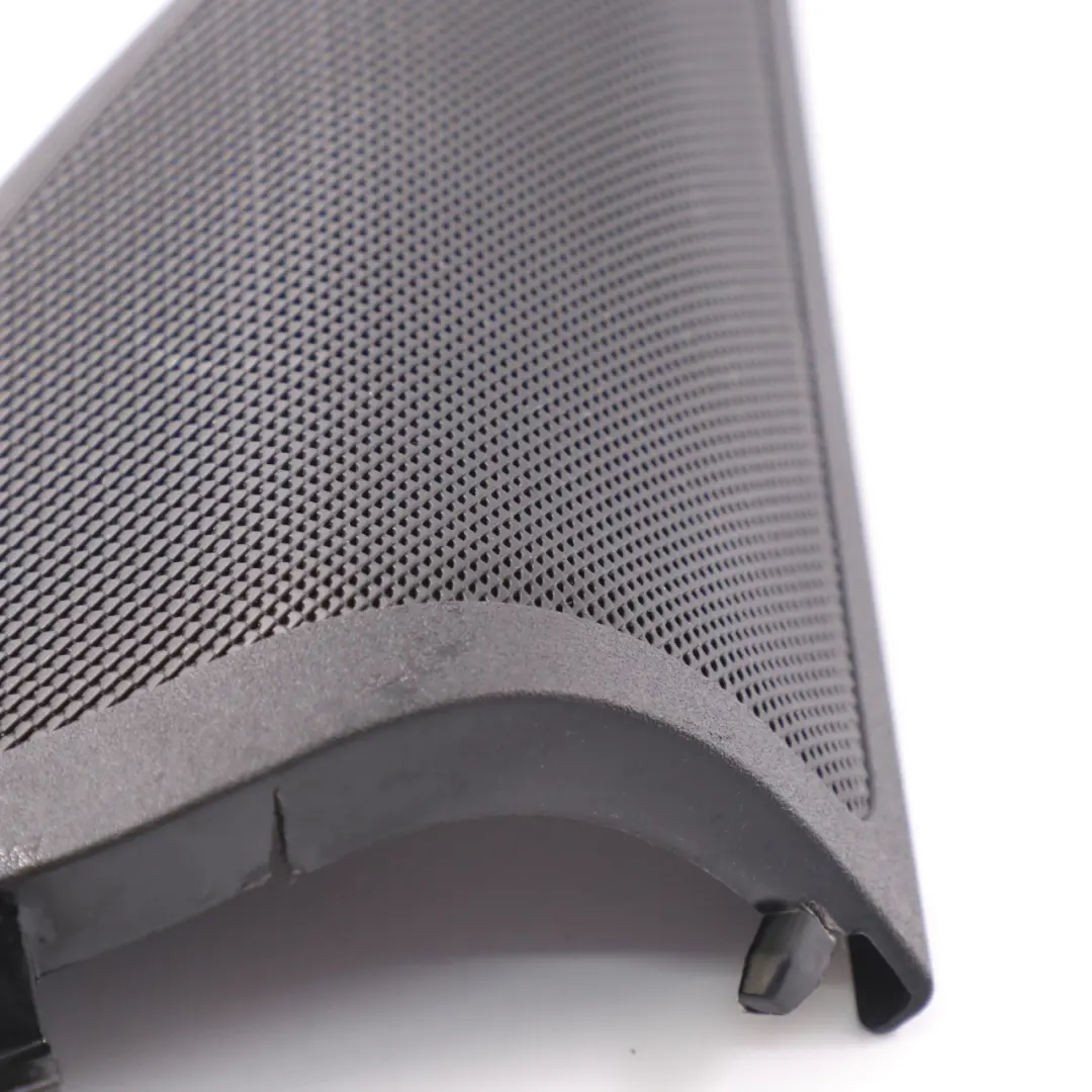 Puerta Delantera Derecha Altavoz Tapa Triángulo Negro para Mercedes GLE C292 con número de pieza A2927200244 Mercedes GLE C292 Puerta Delantera Derecha Altavoz Tapa Triángulo Negro - SKU A2927200244 - Número de pieza A2927200244