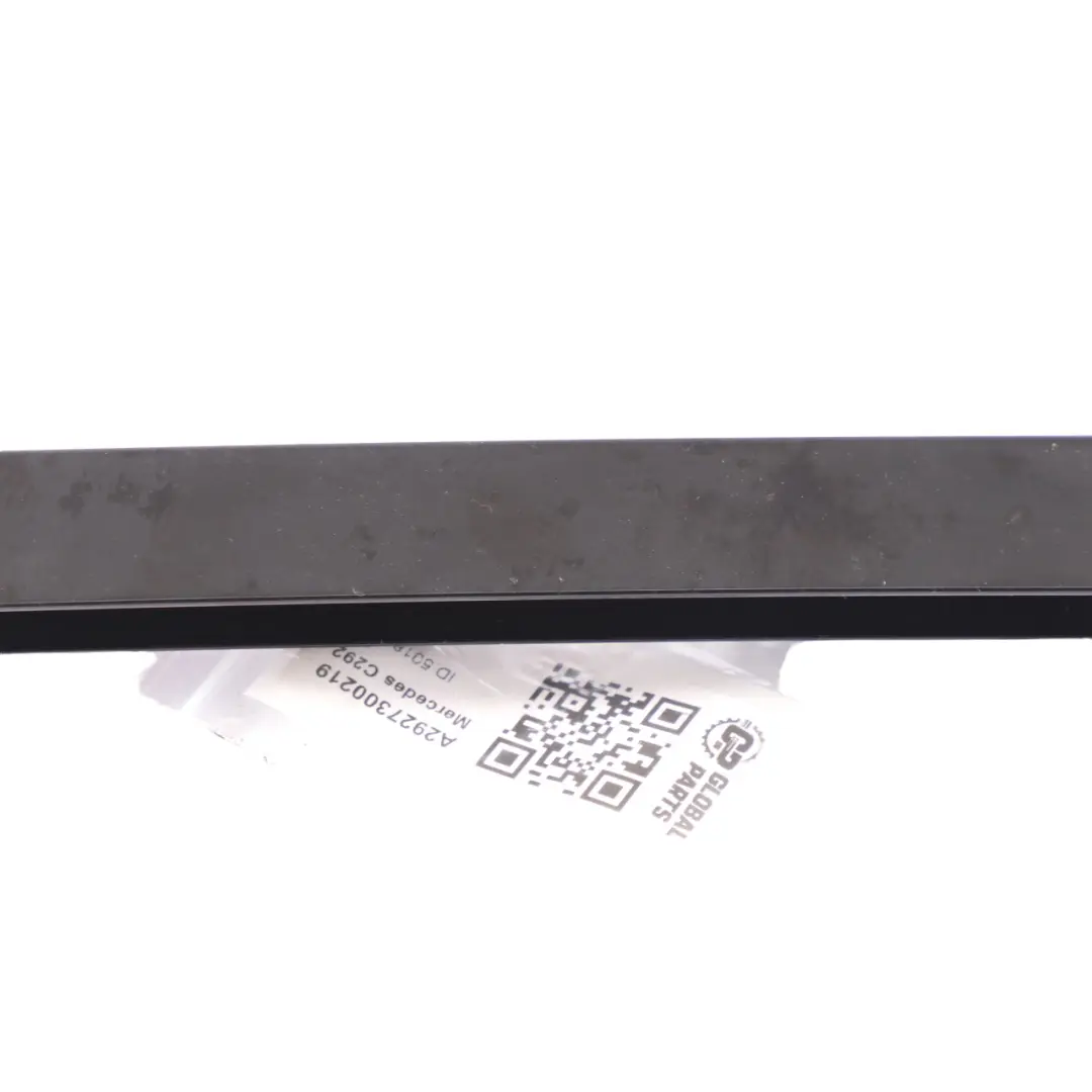 Mercedes GLE C292 Guide fenêtre arrière droite Bande couvercle toile - SKU A2927300219 - Numéro de pièce A2927300219