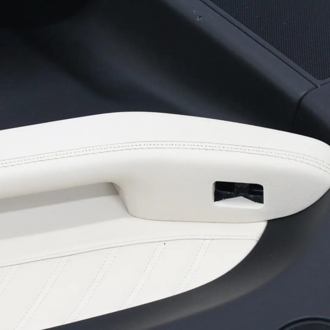 Puerta Trasera Derecha Embellecedor Cuero Designo Porcelana para Mercedes GLE C292 con número de pieza A2927307000 Mercedes GLE C292 Puerta Trasera Derecha Embellecedor Cuero Designo Porcelana - SKU A2927307000 - Número de pieza A2927307000