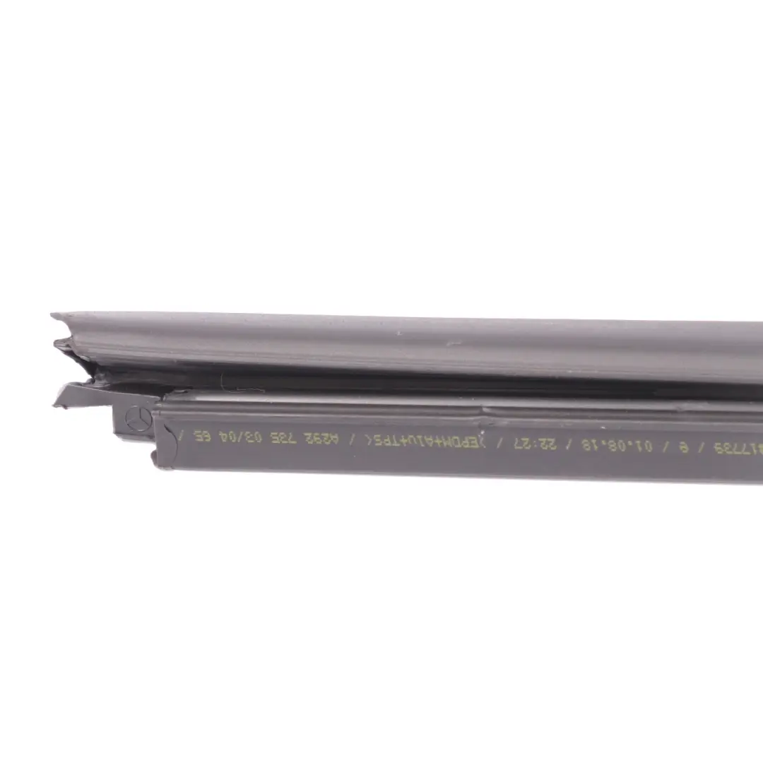 Mercedes GLE C292 ML W166 Joint de vitre Rail Intérieur Porte Arrière Gauche - SKU A2927350365 - Numéro de pièce A2927350365
