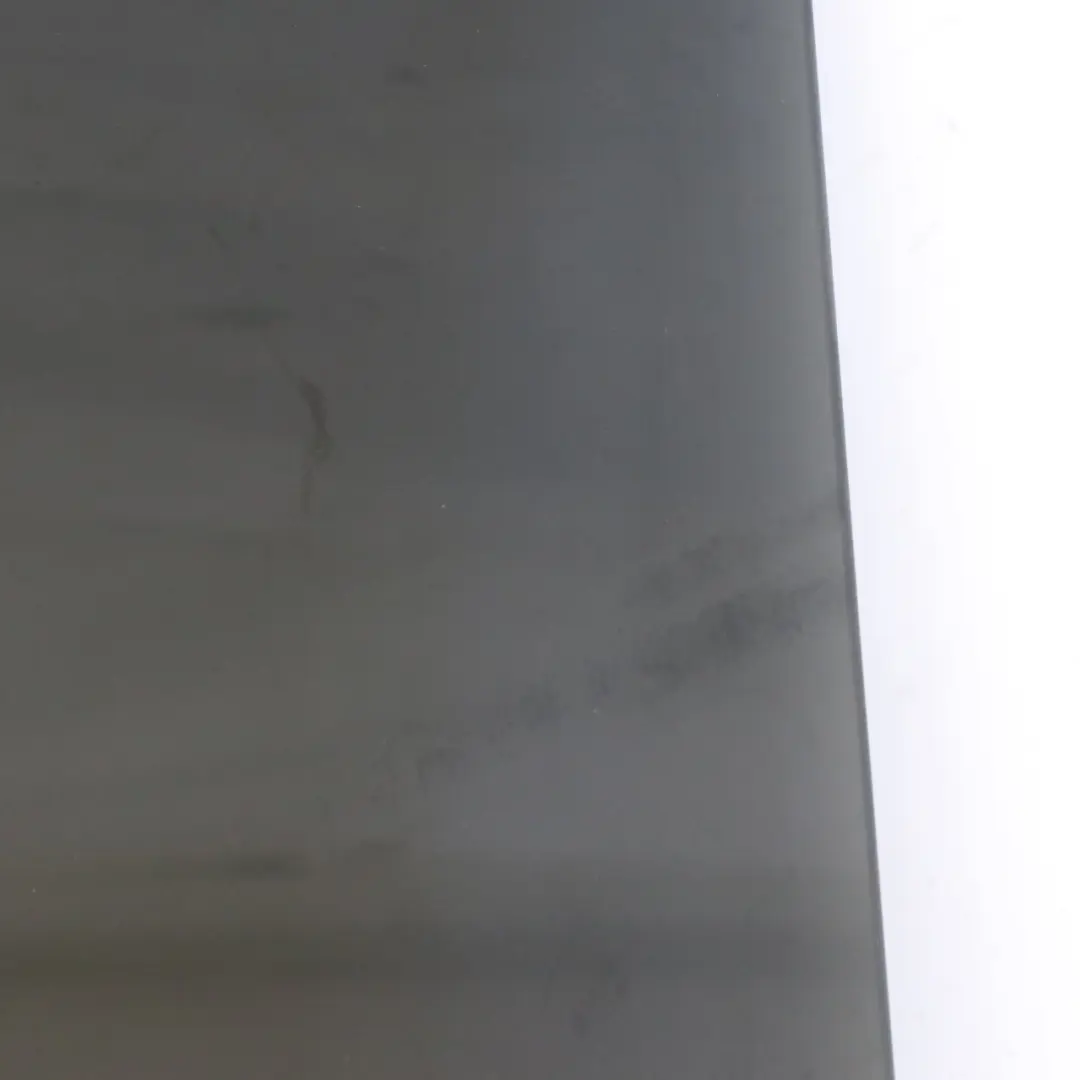 Ventana lateral Puerta Trasera Derecha Tintada AS3 para Mercedes GLE C292 Coupe con número de pieza A2927350410 Mercedes GLE C292 Coupe Ventana lateral Puerta Trasera Derecha Tintada AS3 - SKU A2927350410 - Número de pieza A2927350410