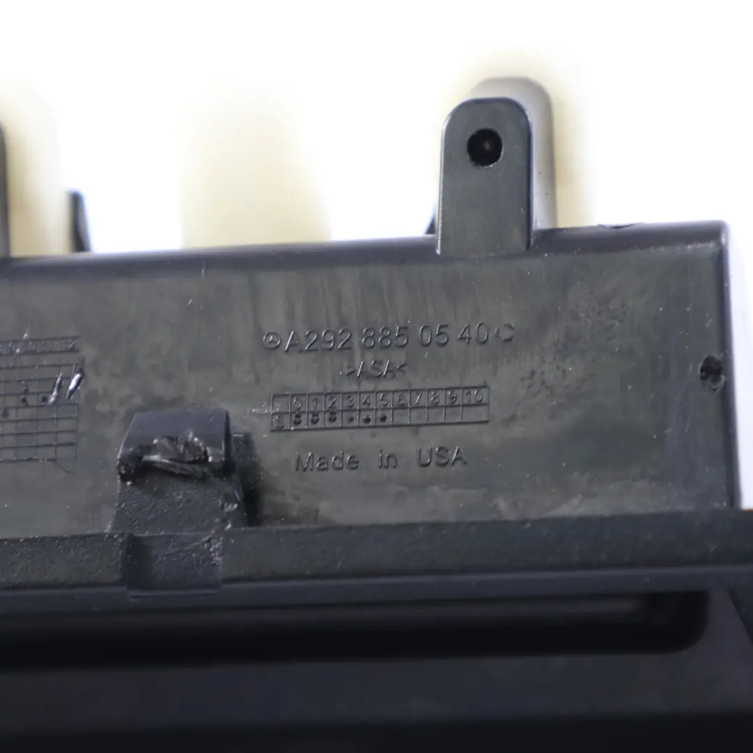 Kofferraum Deckel Griff Öffnungs Schalter Schwarz für Mercedes GLE C292 mit Teilenummer A2928700110 Mercedes GLE C292 Kofferraum Deckel Griff Öffnungs Schalter Schwarz - SKU A2928700110-1 - Teilenummer A2928700110