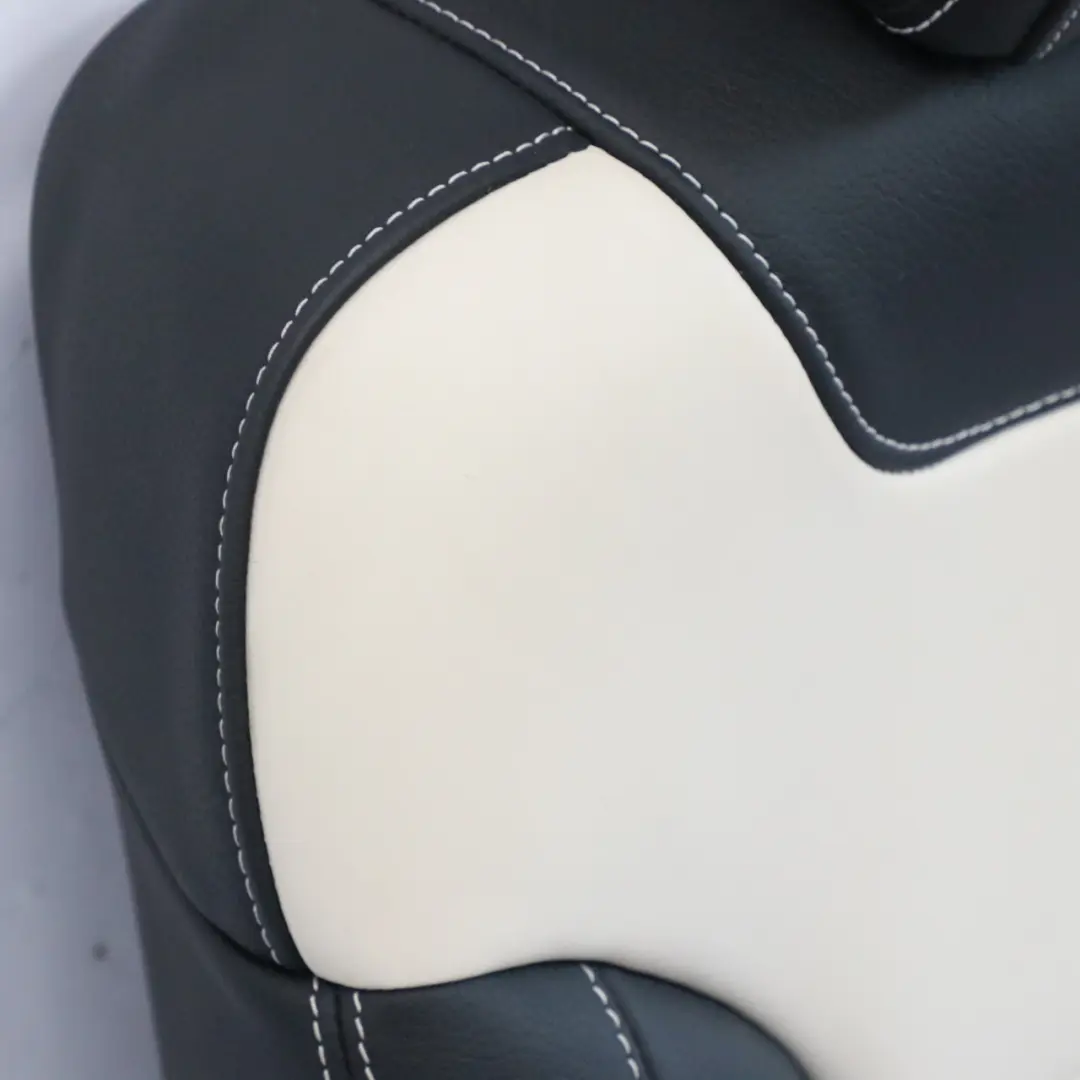 Dossier de siège arrière droit Cuir Nappa Noir / Porcelain pour Mercedes GLA C292 à propos du numéro de pièce A2929206602 Mercedes GLA C292 Dossier de siège arrière droit Cuir Nappa Noir / Porcelain - SKU A2929206602 - Numéro de pièce A2929206602