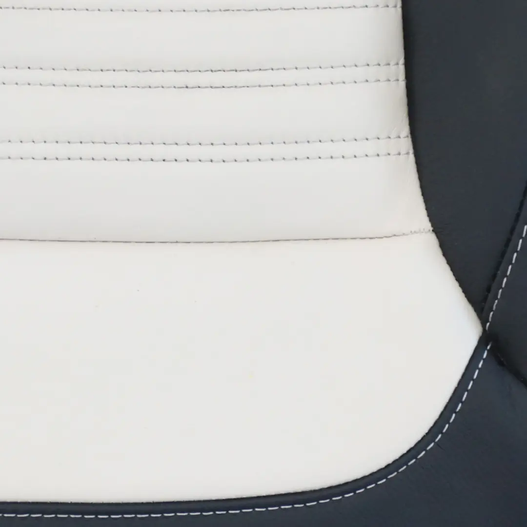 Coussin de siège arrière droit Cuir Nappa Noir/ Porcelaine pour Mercedes GLE C292 à propos du numéro de pièce A2929208803 Mercedes GLE C292 Coussin de siège arrière droit Cuir Nappa Noir/ Porcelaine - SKU A2929208803 - Numéro de pièce A2929208803