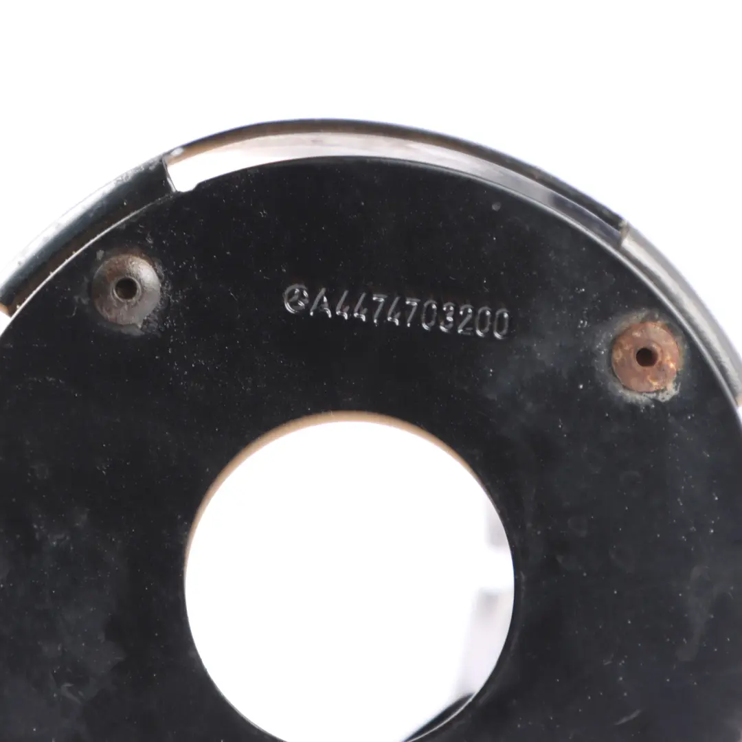 Mercedes W447 Support de montage de filtre à carburant A6460780161 - SKU A4474701300 - Numéro de pièce A4474701300