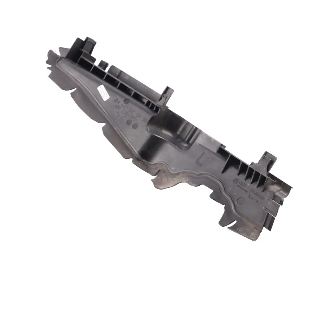 Deflettore Aria Staffa Montaggio Sinistra per Mercedes W447 con numero di parte A4475050930 Mercedes W447 Deflettore Aria Staffa Montaggio Sinistra - SKU A4475050930 - Numero di parte A4475050930