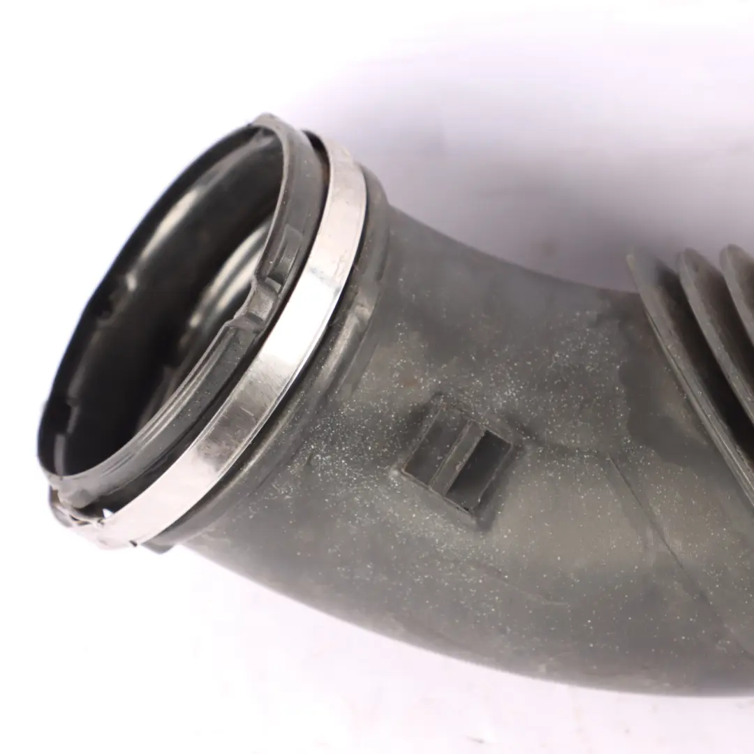 OM622 Diesel Engine Air Intake Pipe Hose Line to Mercedes W447 with Part number A4475280924 Mercedes W447 OM622 Diesel Engine Air Intake Pipe Hose Line - SKU A4475280924 - Part number A4475280924