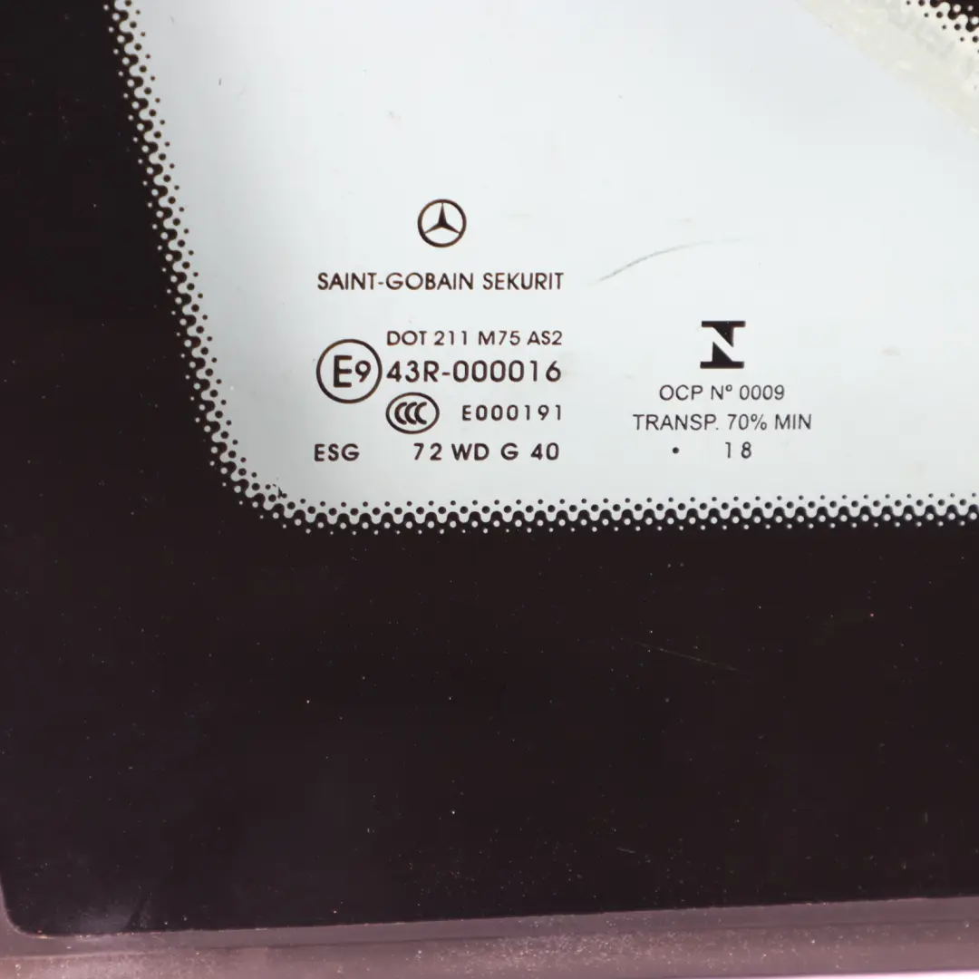 Ventana Lateral Mercedes VIto W447 Delantera Derecha Triángulo Fijo Cristal AS2 para con número de pieza A4476730405 Ventana Lateral Mercedes VIto W447 Delantera Derecha Triángulo Fijo Cristal AS2 - SKU A4476730405 - Número de pieza A4476730405