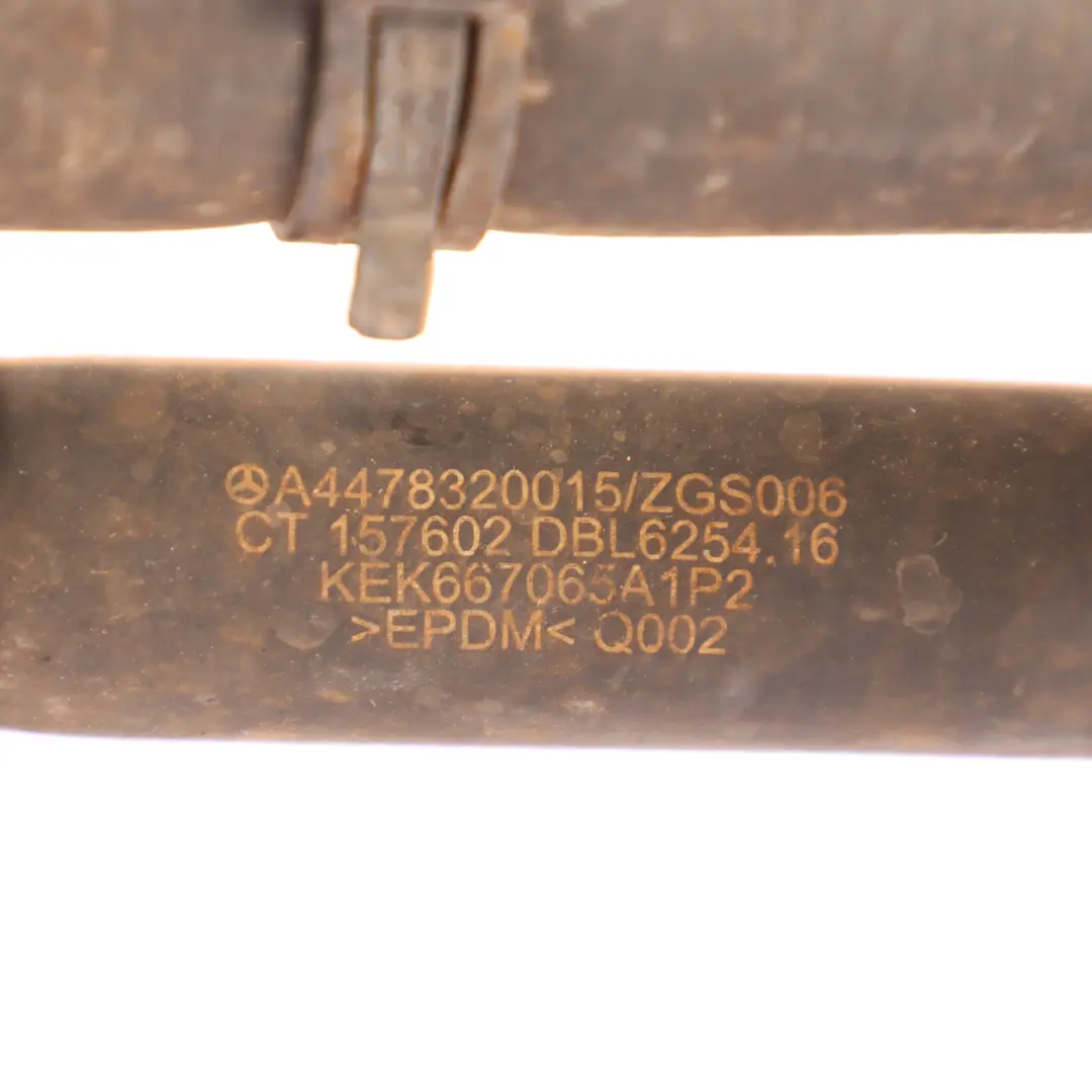 Refrigerante Manguera Calentador Línea Agua para Mercedes W447 Diesel con número de pieza A4478320015 Mercedes W447 Diesel Refrigerante Manguera Calentador Línea Agua - SKU A4478320015 - Número de pieza A4478320015