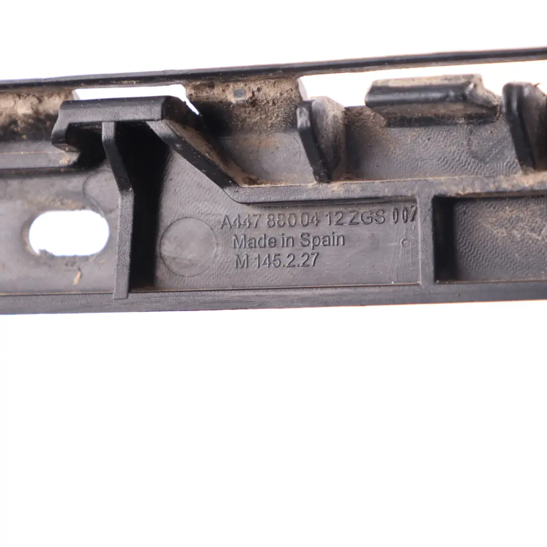 Mercedes W447 Parachoques trasero Rail Izquierda Soporte montaje - SKU A4478800412 - Número de pieza A4478800412