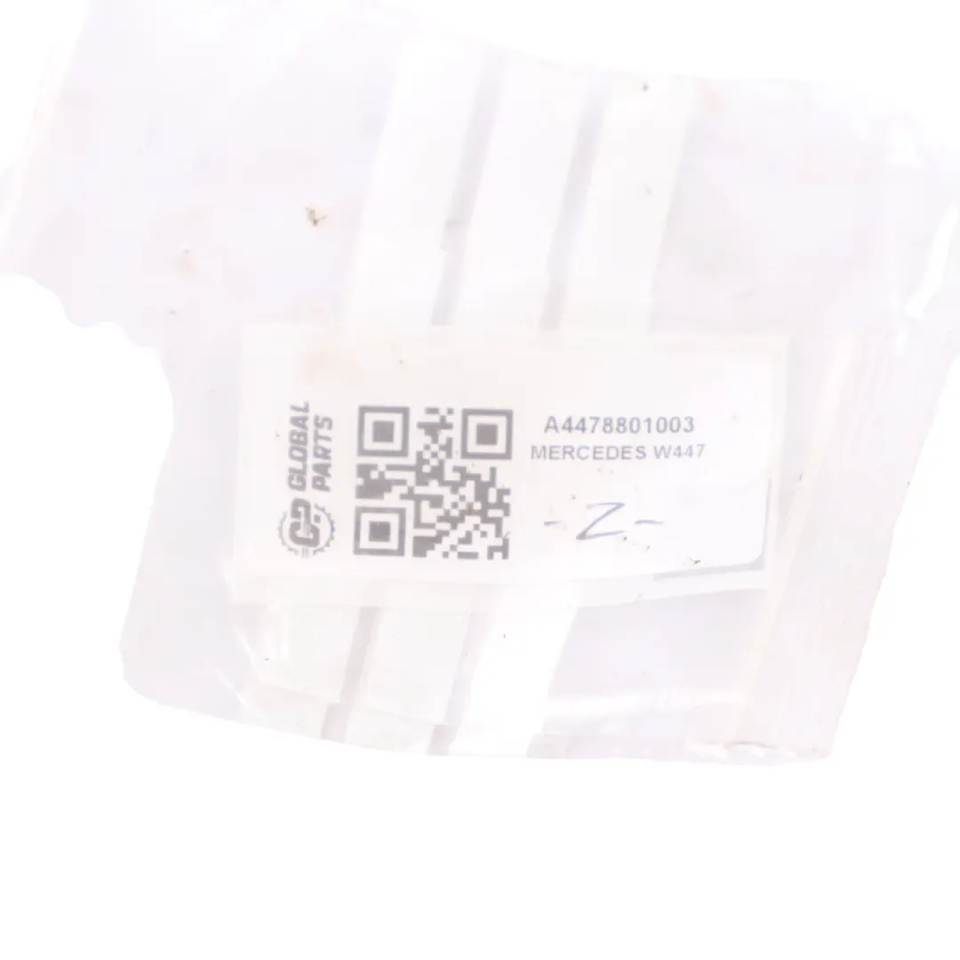 Vordere Mitte Halterung Cowl für Mercedes W447 mit Teilenummer A4478801003 Mercedes W447 Vordere Mitte Halterung Cowl - SKU A4478801003 - Teilenummer A4478801003
