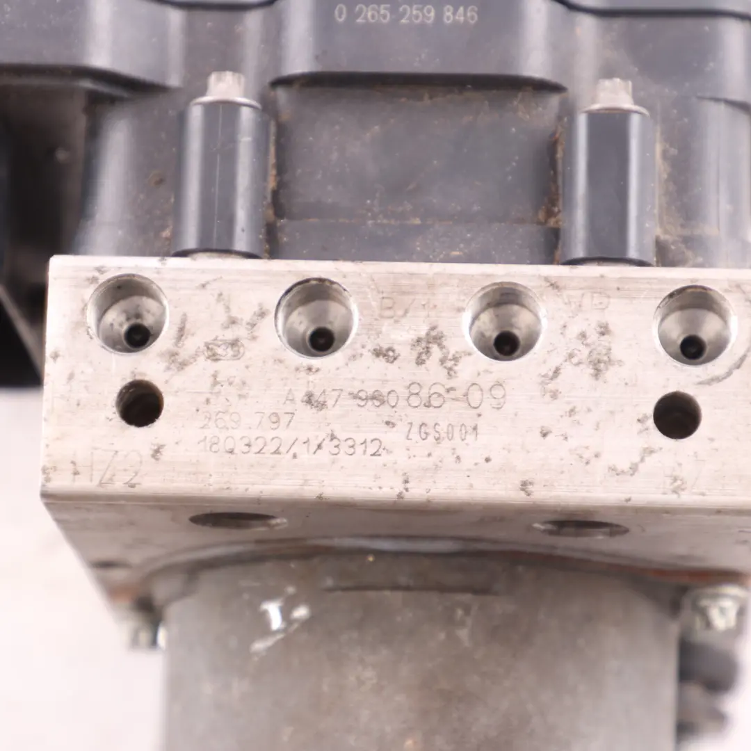 Module Commande Pompe Frein Hydraulique Pompe ABS pour Mercedes W447 à propos du numéro de pièce A4479008609 Mercedes W447 Module Commande Pompe Frein Hydraulique Pompe ABS - SKU A4479008609 - Numéro de pièce A4479008609