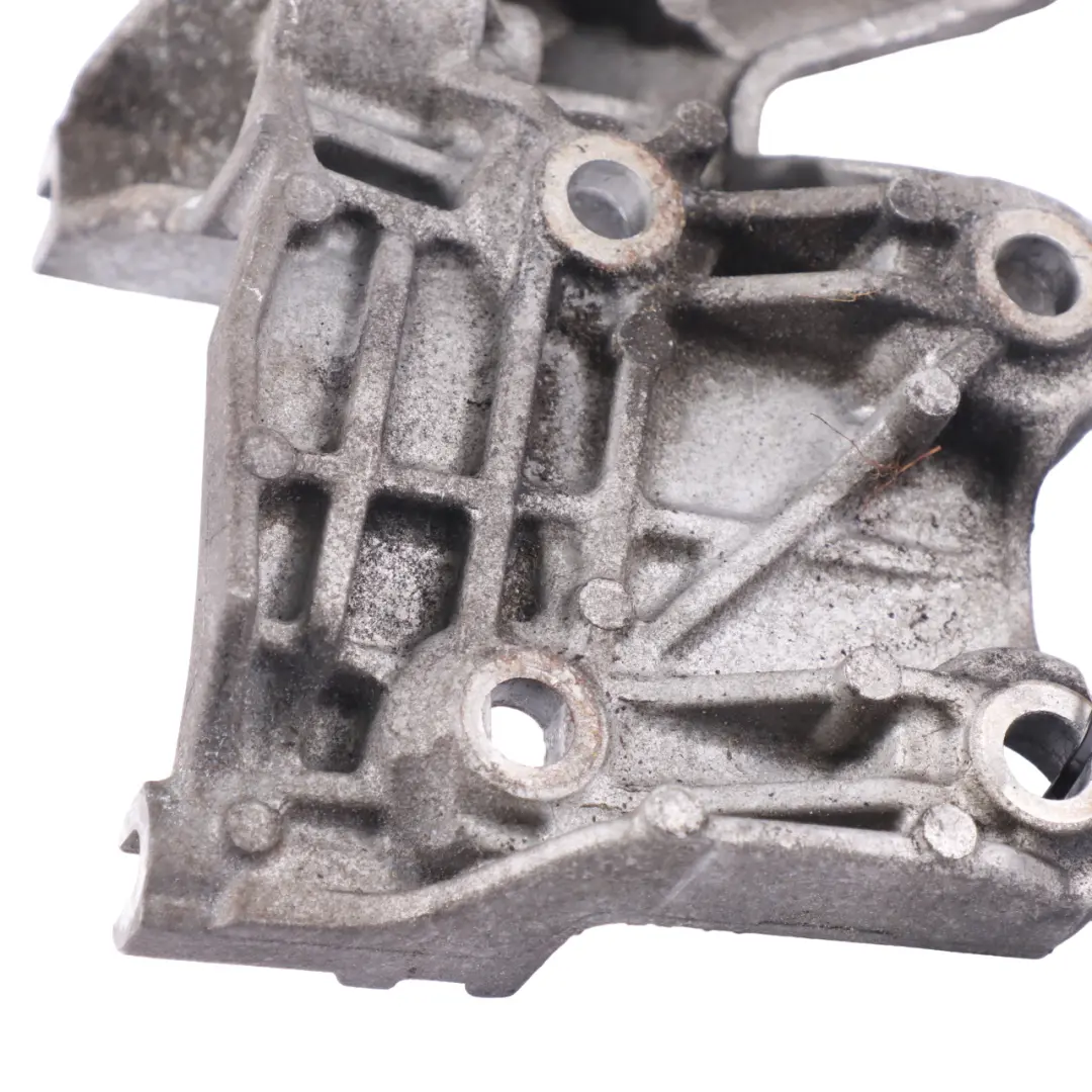 Mercedes W177 Supporto staffa montaggio alternatore - SKU A6081550035 - Numero di parte A6081550035