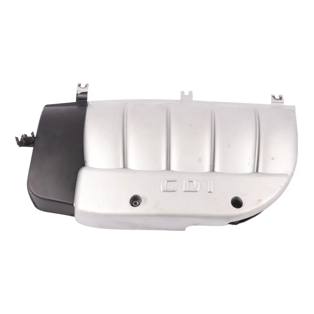 OM612 Tapa Motor Izquierda Embellecedor para Mercedes W163 270 CDI con número de pieza A6120100367 Mercedes W163 270 CDI OM612 Tapa Motor Izquierda Embellecedor - SKU A6120100367-1 - Número de pieza A6120100367