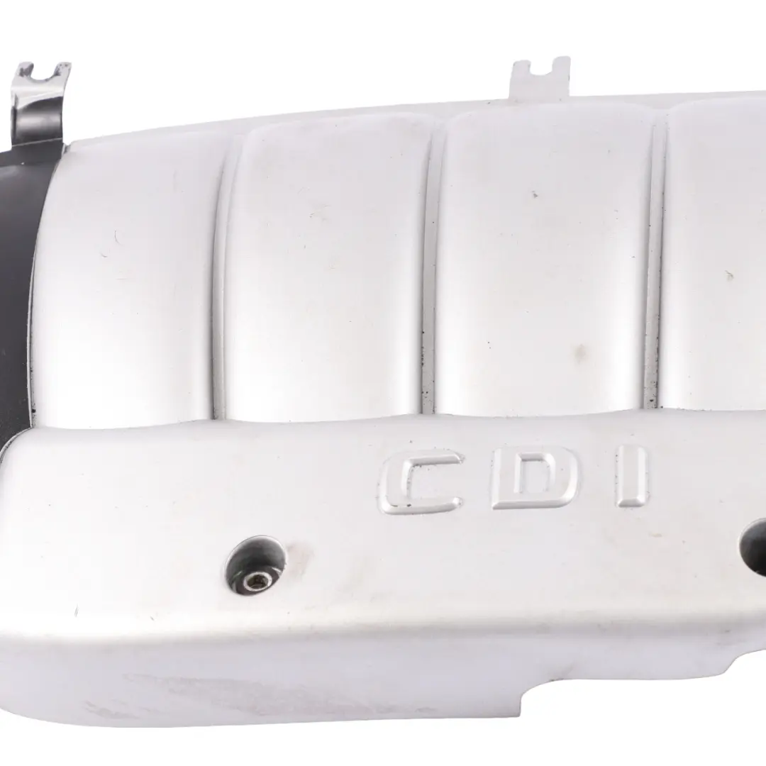 OM612 Coperchio motore sinistro per Mercedes W163 270 CDI con numero di parte A6120100367 Mercedes W163 270 CDI OM612 Coperchio motore sinistro - SKU A6120100367-1 - Numero di parte A6120100367