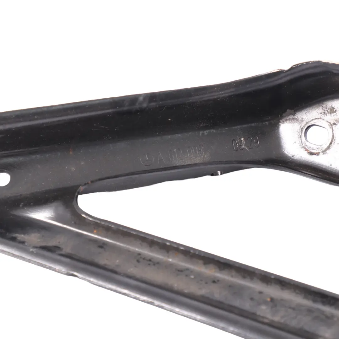 OM612 Intake Manifold Bracket Strut Support to Mercedes W203 Diesel with Part number A6120980129 Mercedes W203 Diesel OM612 Intake Manifold Bracket Strut Support - SKU A6120980129 - Part number A6120980129