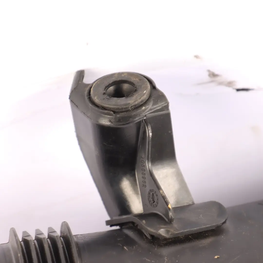 OM626 Diesel Lufteinlassrohr Ladeluftleitung Schlauch für Mercedes W205 mit Teilenummer A6260900137 Mercedes W205 OM626 Diesel Lufteinlassrohr Ladeluftleitung Schlauch - SKU A6260900137-1 - Teilenummer A6260900137