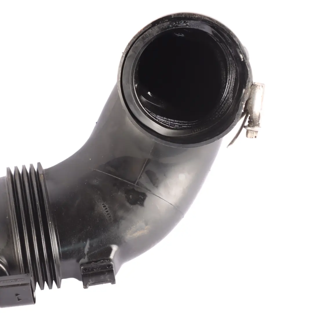 OM626 Diesel Air Intake Pipe Charge Line Hose to Mercedes W205 with Part number A6260900137 Mercedes W205 OM626 Diesel Air Intake Pipe Charge Line Hose - SKU A6260900137-1 - Part number A6260900137