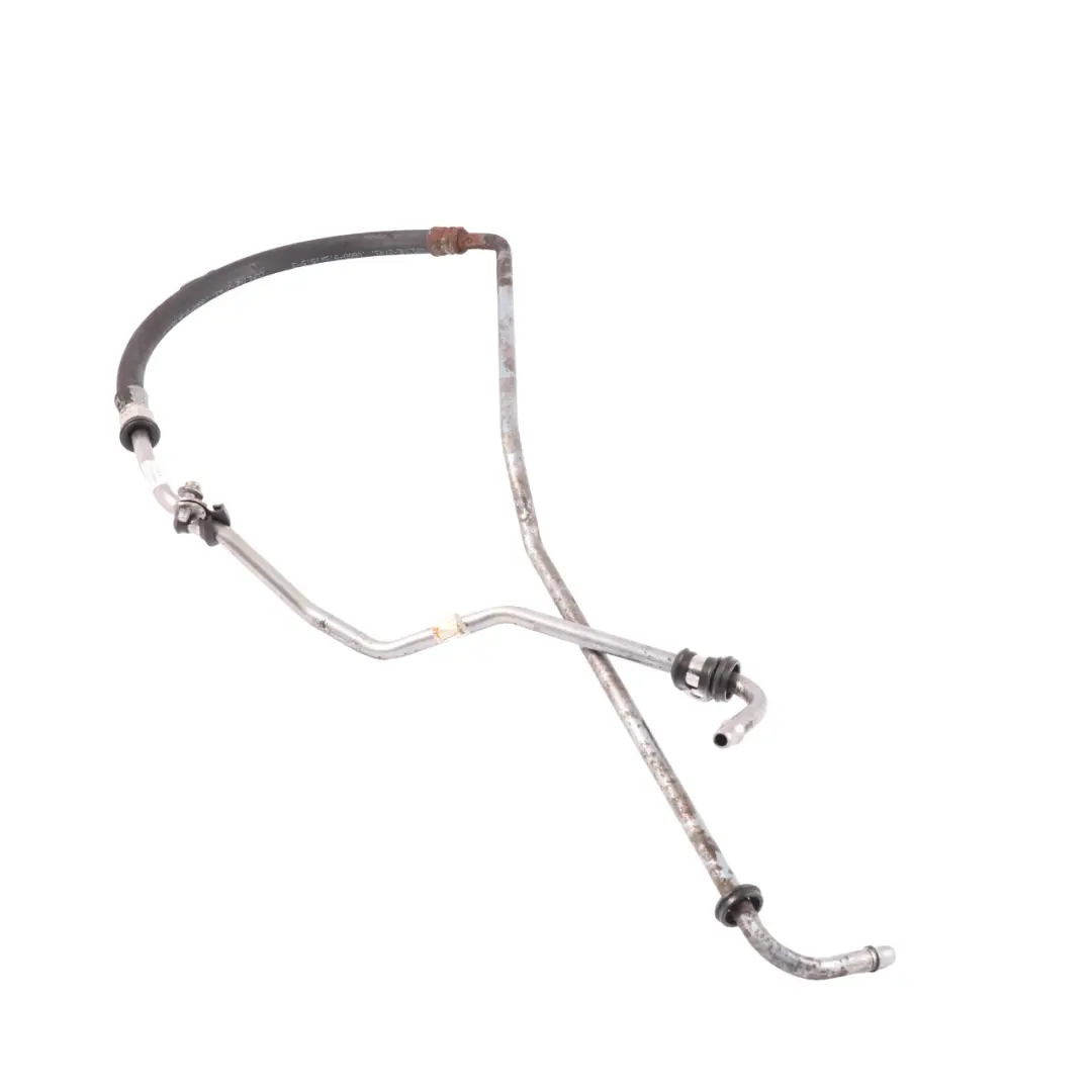 OM642 Tubo dell'olio Tubo raffreddamento trasmissione per Mercedes Vito W639 Diesel con numero di parte A6392712496 Mercedes Vito W639 Diesel OM642 Tubo dell'olio Tubo raffreddamento trasmissione - SKU A6392712496 - Numero di parte A6392712496