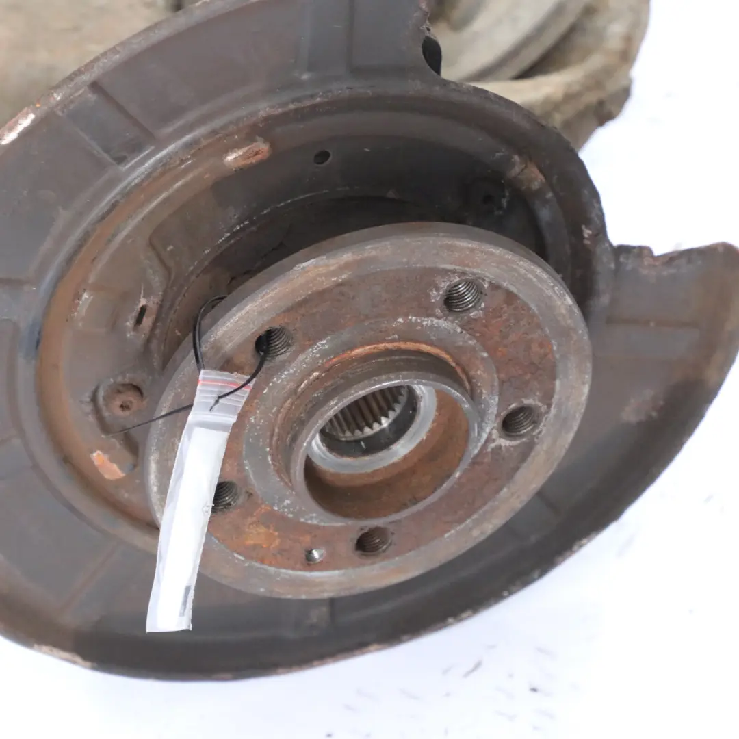 Radnabe hinten links Auf Hängung Bein Radträger Achse Mercedes Vito W639 - SKU A6393508705-2 - Teilenummer A6393508705