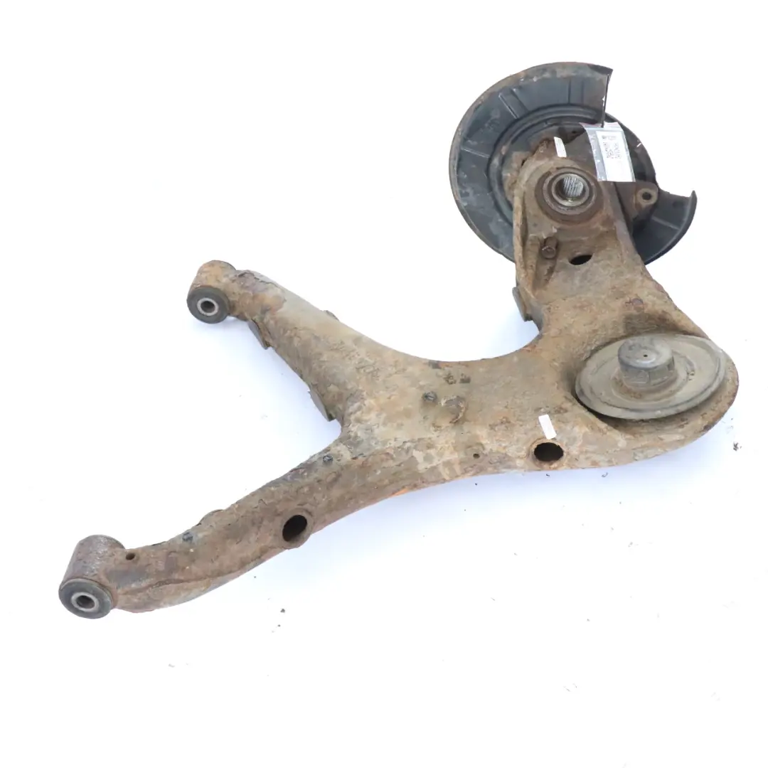 Mercedes Vito W639 Moyeu de Roue Arrière Droite Jambe de Suspension Porte-Roue - SKU A6393508805-2 - Numéro de pièce A6393508805