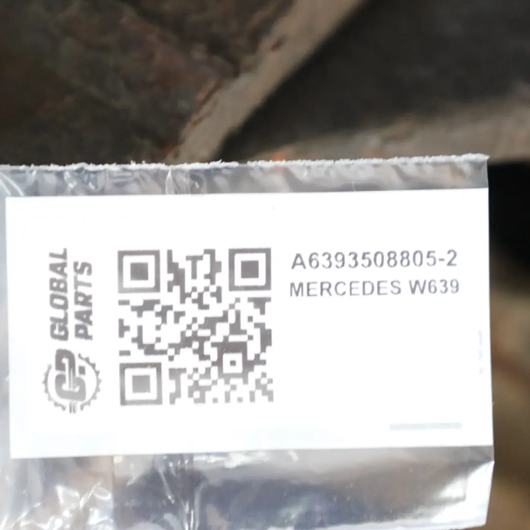 Mercedes Vito W639 Moyeu de Roue Arrière Droite Jambe de Suspension Porte-Roue - SKU A6393508805-2 - Numéro de pièce A6393508805